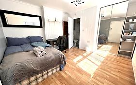 Ensuite Room Platinum 1 Harborne - Quinton Road